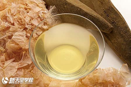 日本养生汤汁的优雅美味